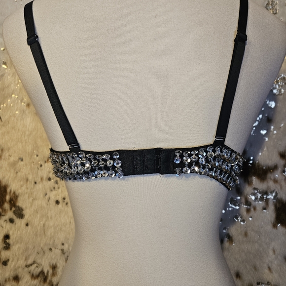 Body Central Black Sequin Bra - Picture 5 of 7